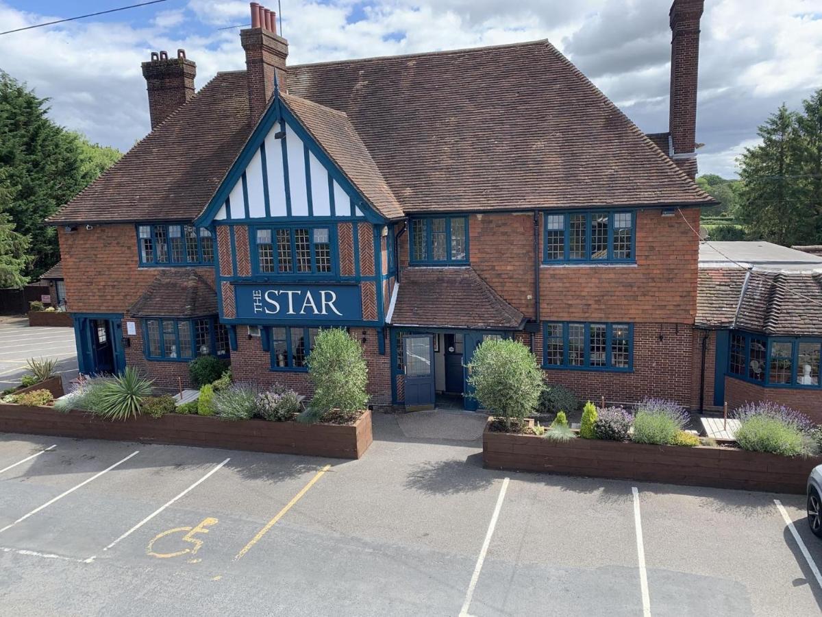 The Star Inn Lingfield Exterior foto